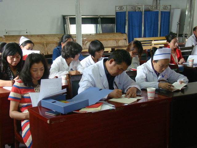中医医院开展群教活动第四次专题研讨和集中学习(图16)